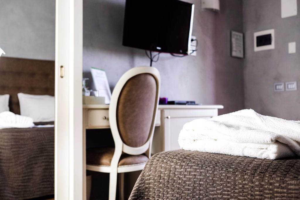 Sweet Life Bed & Breakfast Peschiera del Garda Luaran gambar